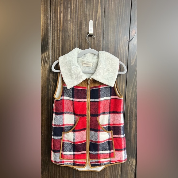 Red/Black Plaid Sherpa Collar Vest-Size:Medium - Picture 2 of 10